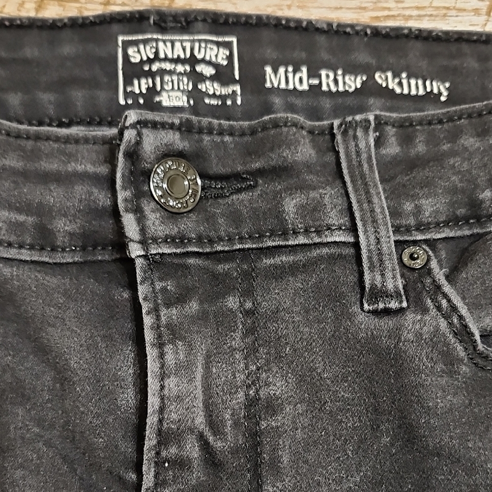 Signature by Levi Strauss Black Skinny Jeans - Picture 3 of 6